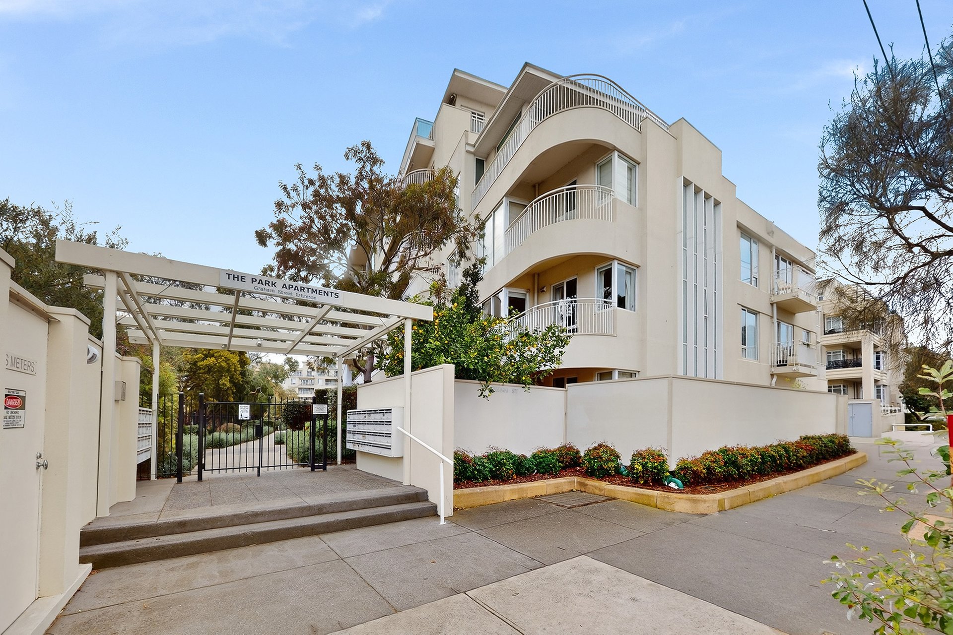 12/8 Graham Street, Port Melbourne image 8