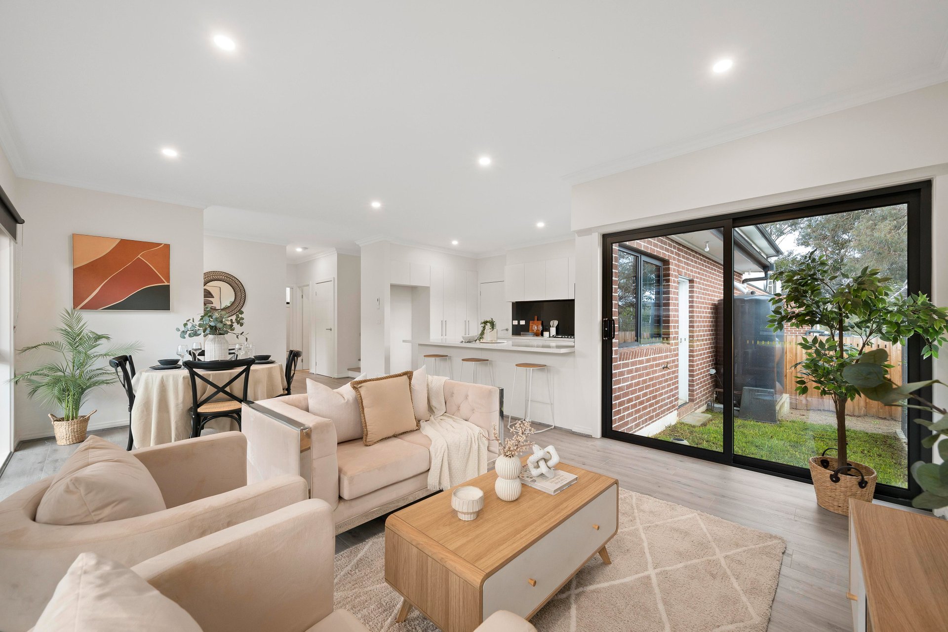 1/28 Highland Crescent, Mooroolbark image 2