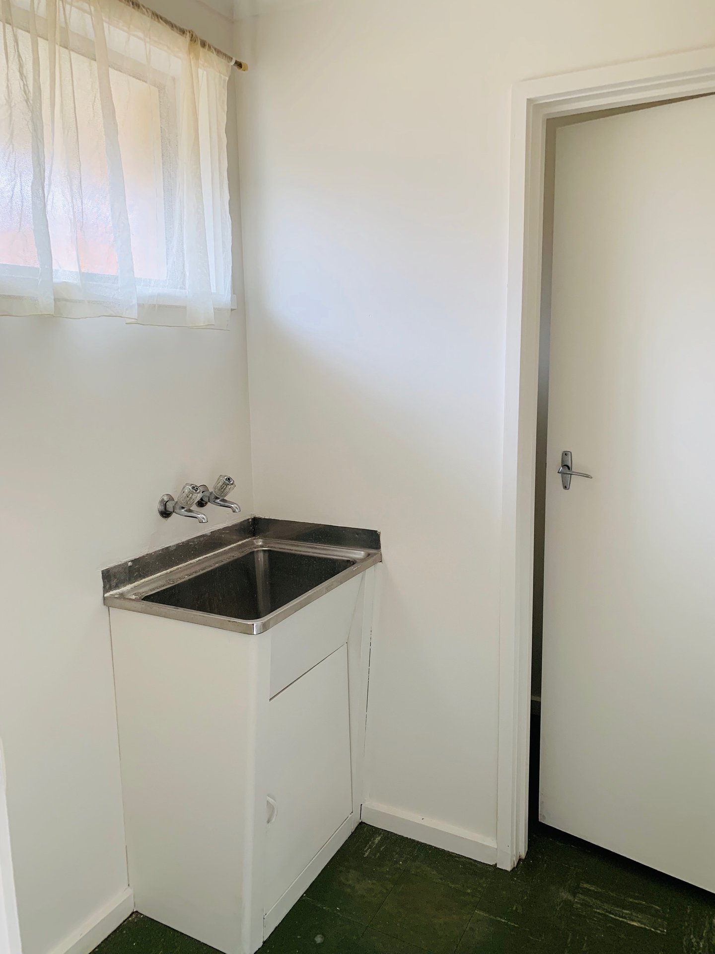 1/28 Lasiandra Avenue, Forest Hill image 5