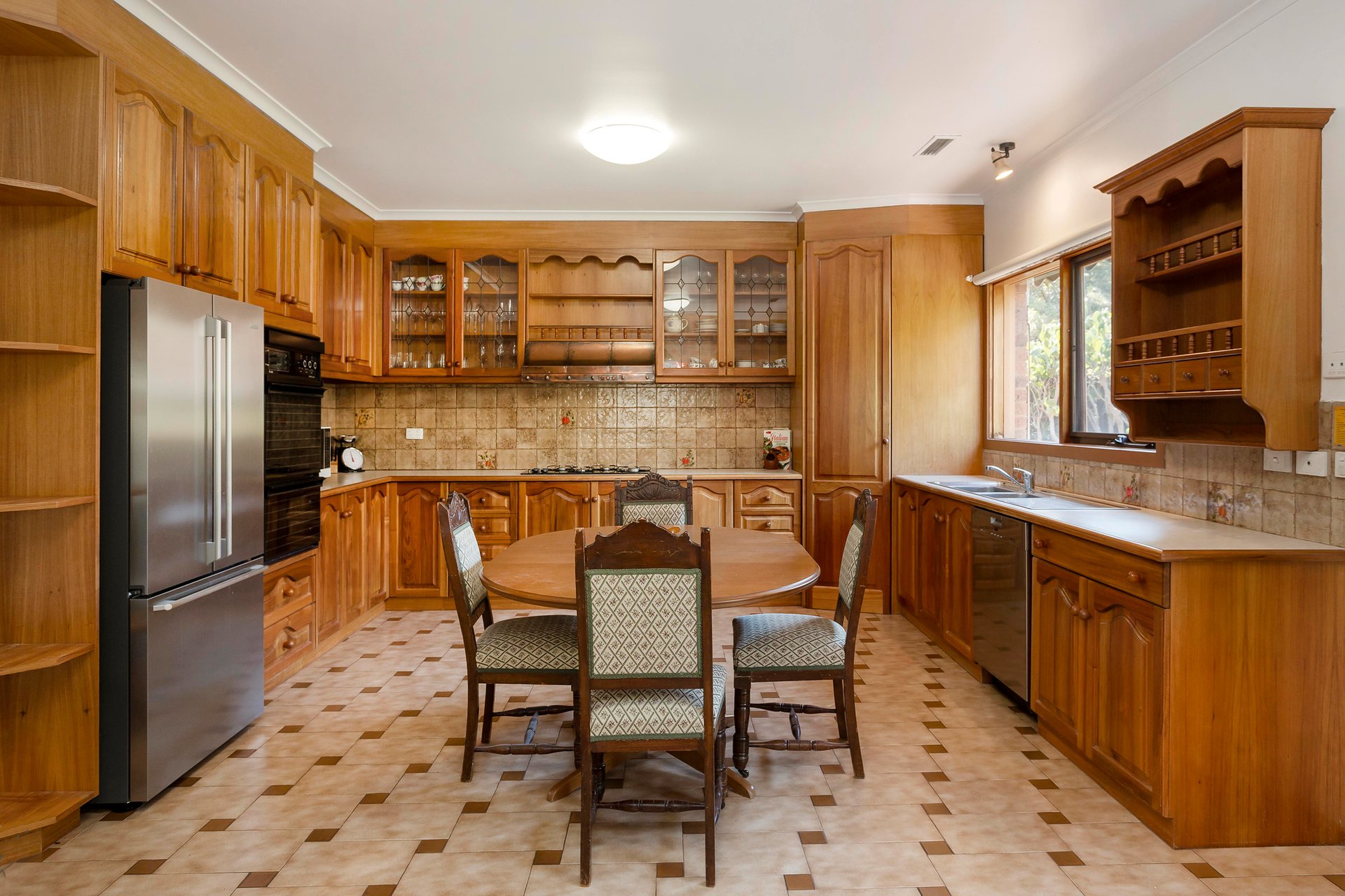 1/28 Martin Street, Heidelberg image 2