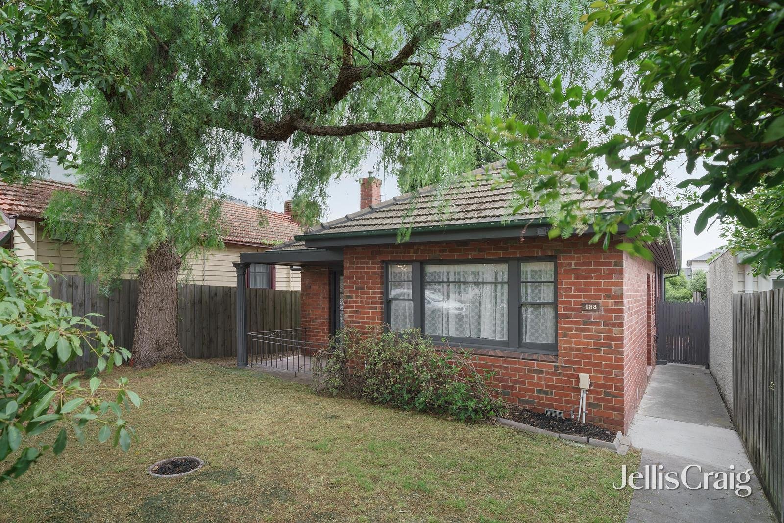128 Mckinnon Road, Mckinnon image 4