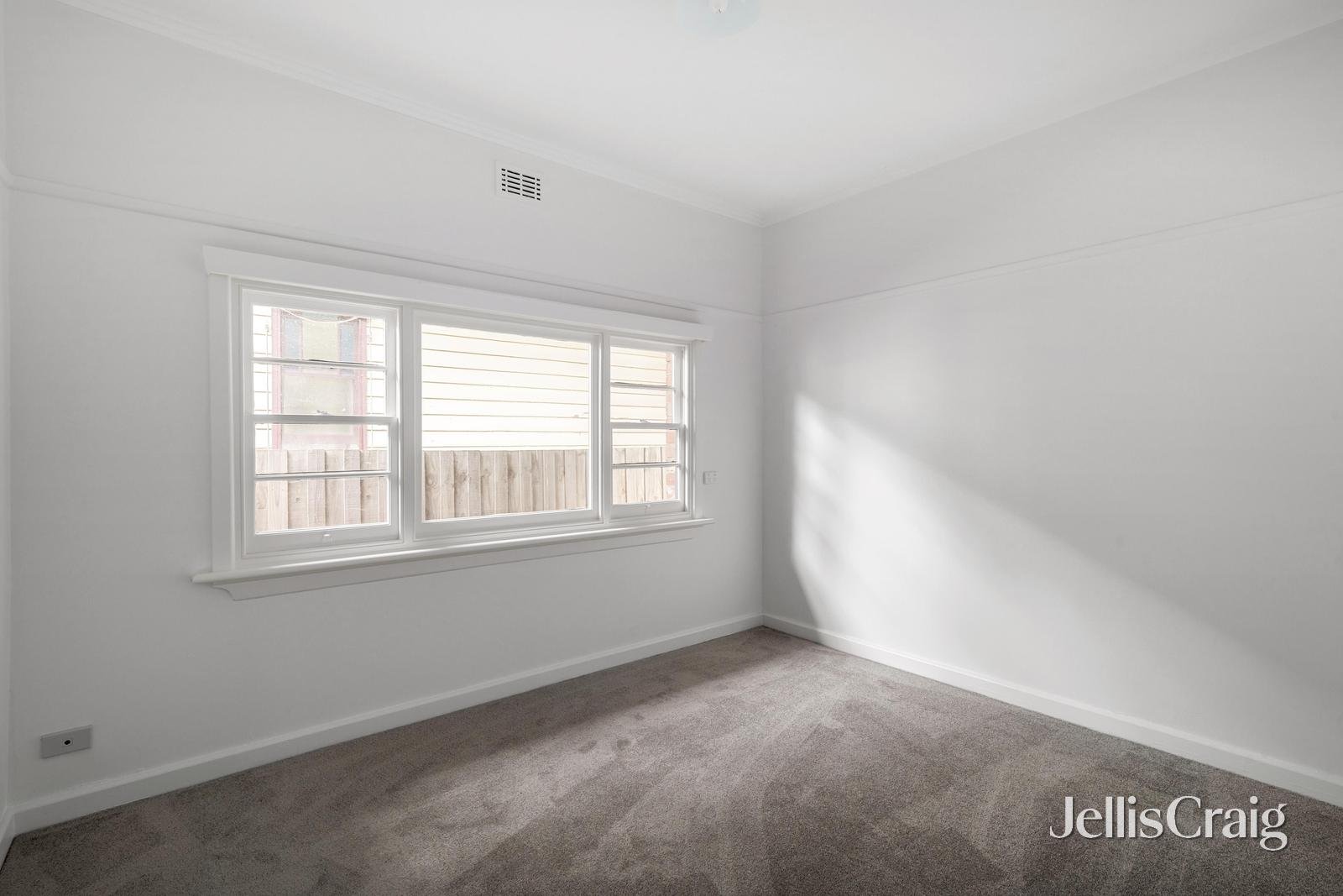 128 Mckinnon Road, Mckinnon image 10