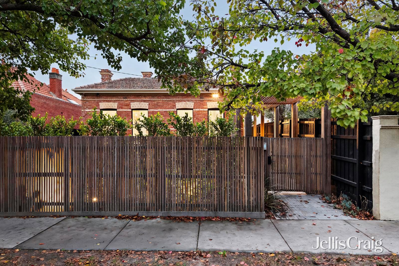 128 Park Street, St Kilda West image 2
