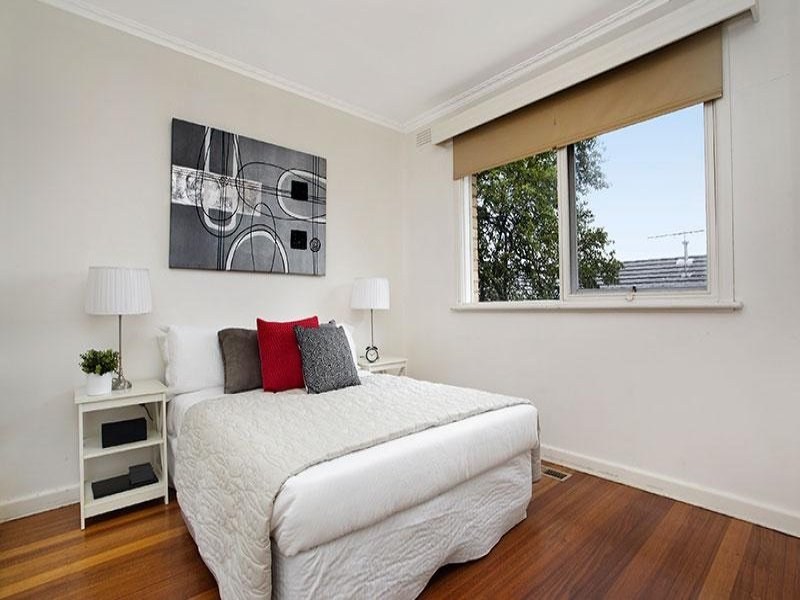 12/8 Parring Road, Balwyn image 6