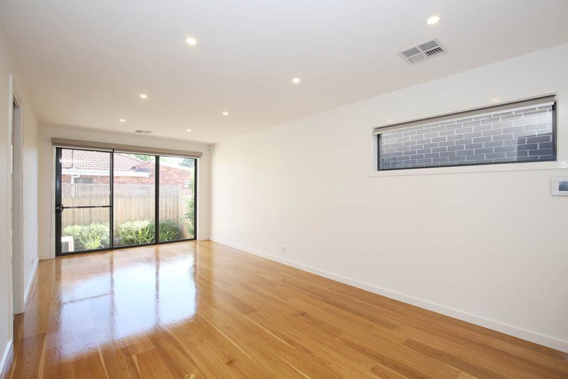 1/28 Pendle Street, Box Hill image 4