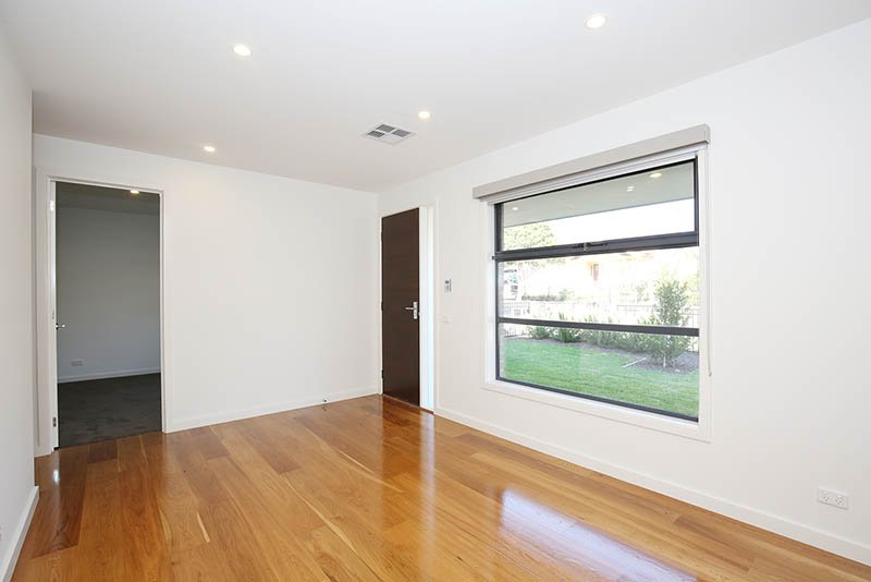1/28 Pendle Street, Box Hill image 9