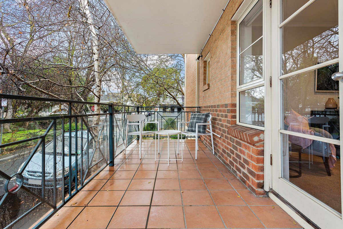 1/28 Pine Street, Hawthorn image 5