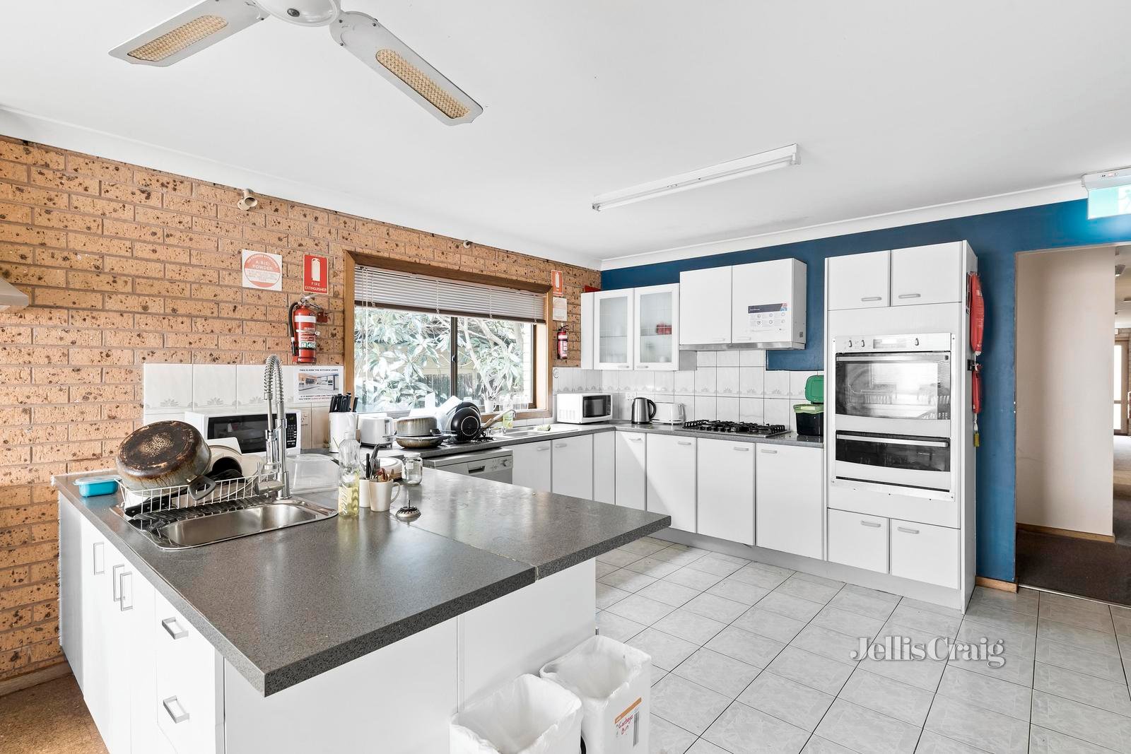 128 Railway Avenue, Ringwood East image 3