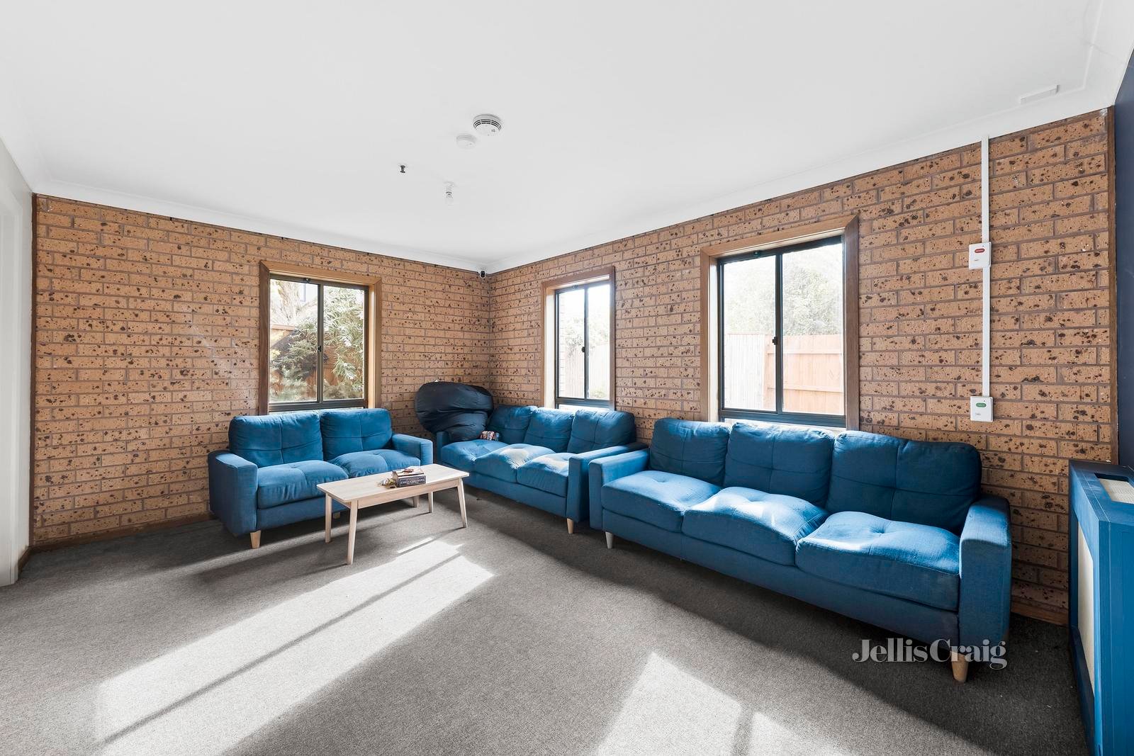 128 Railway Avenue, Ringwood East image 4