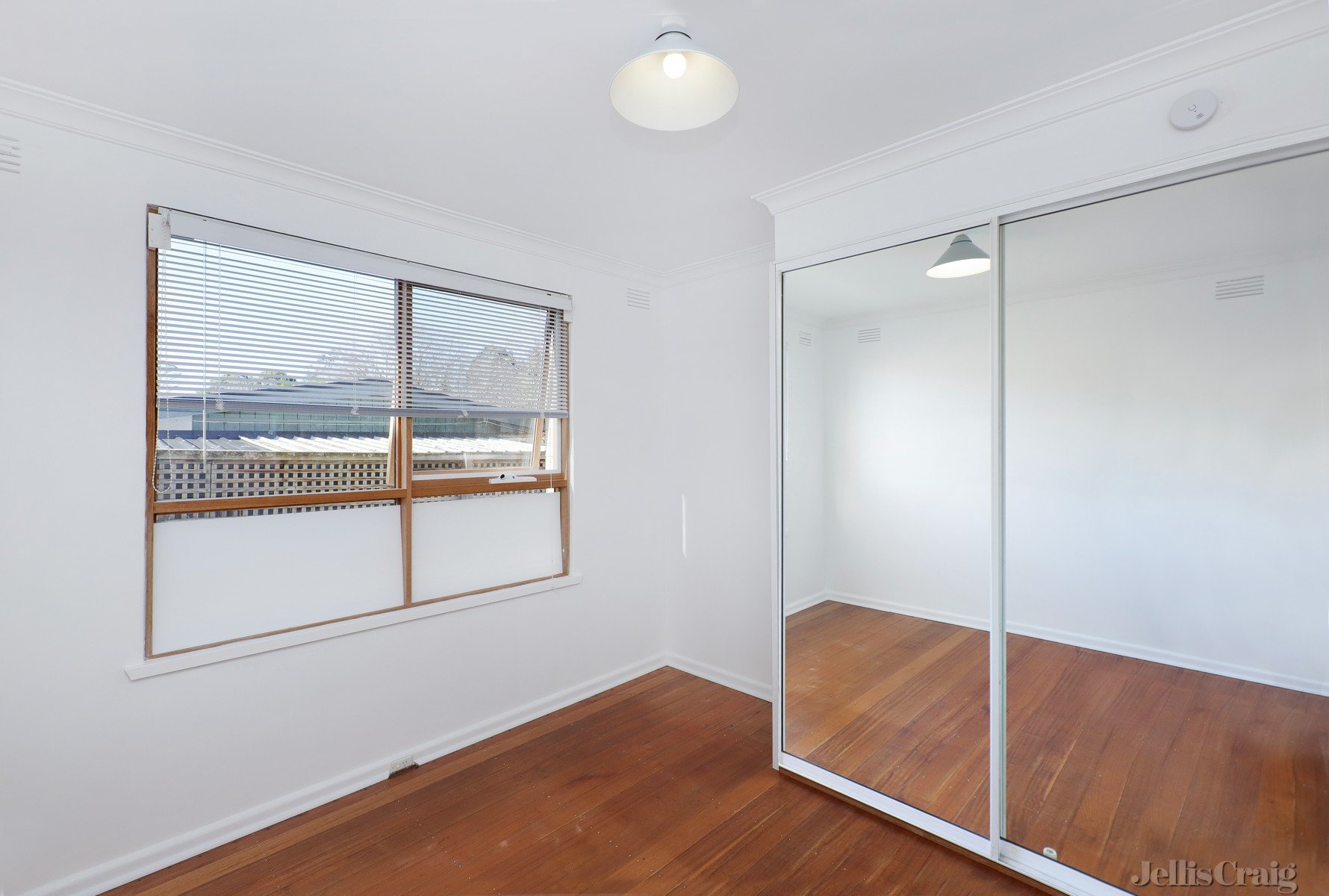 1/28 Ross Street, Northcote image 3