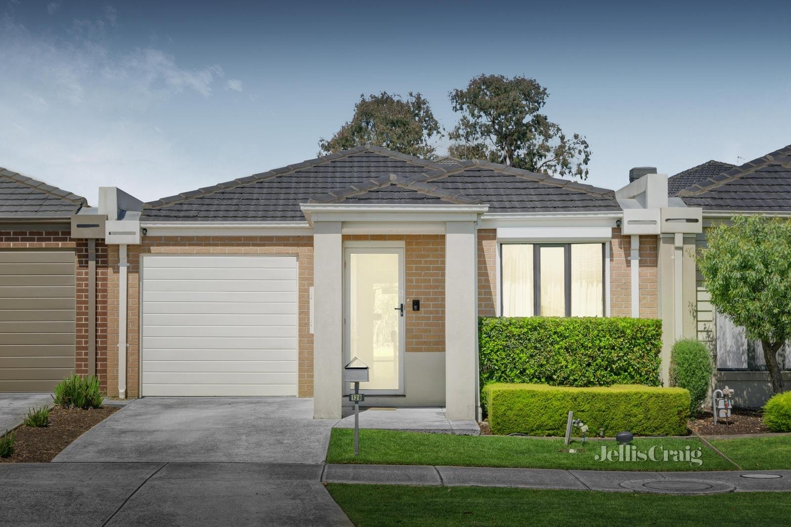 128 Stagecoach Boulevard, South Morang image 1