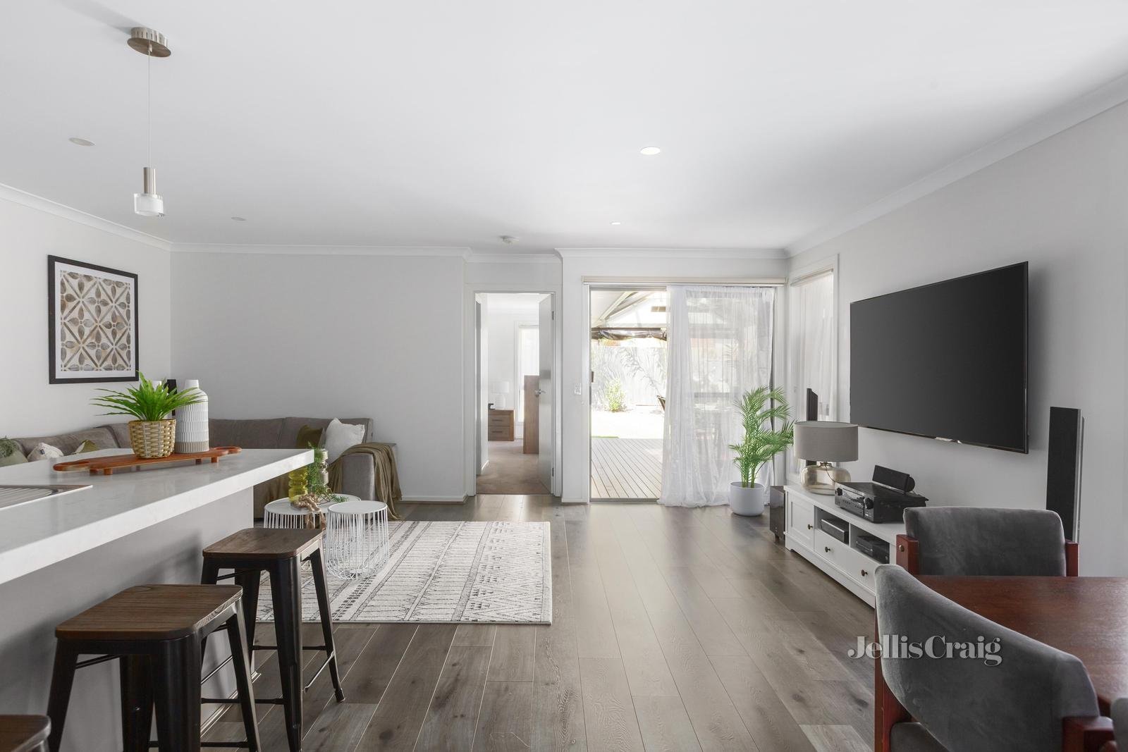 128 Stagecoach Boulevard, South Morang image 2