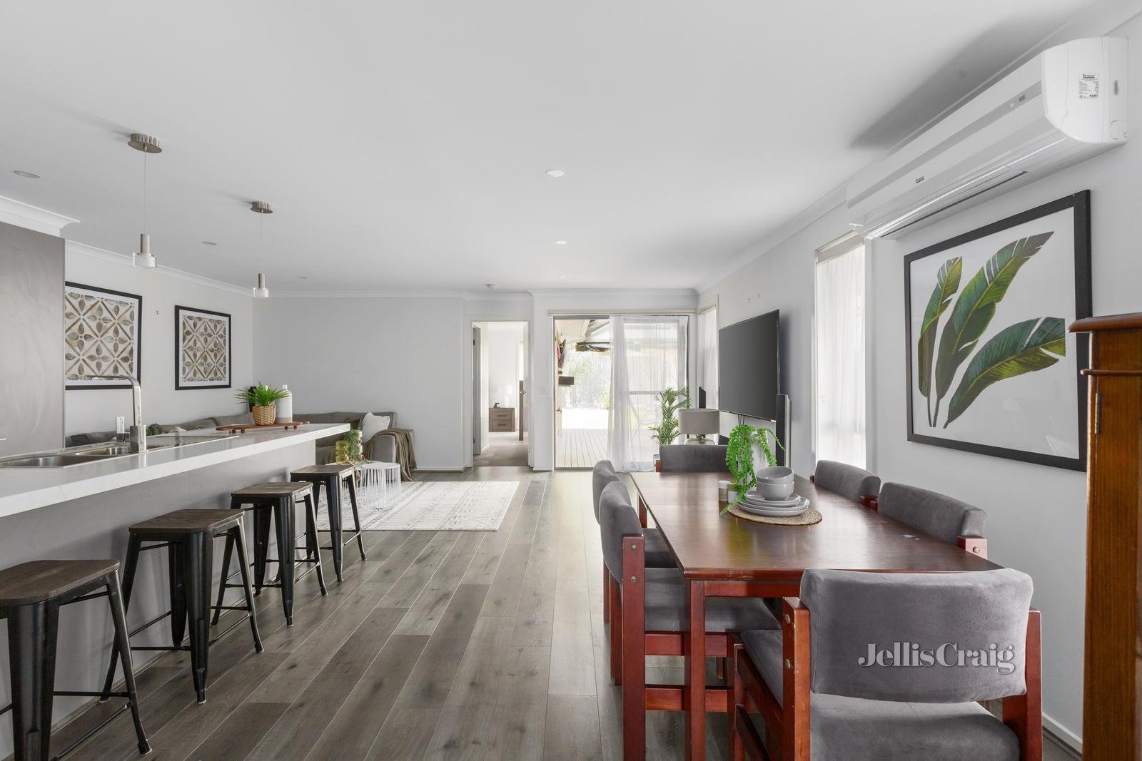 128 Stagecoach Boulevard, South Morang image 3