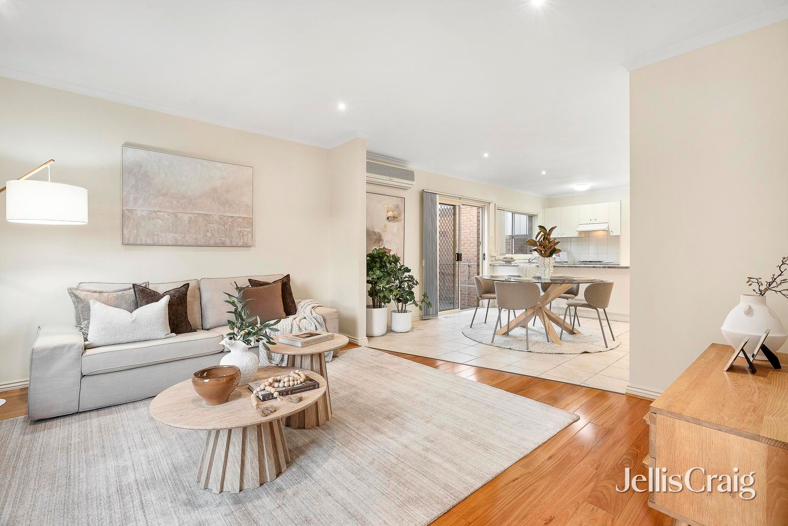1/28 Tibrockney Street, Highett image 3