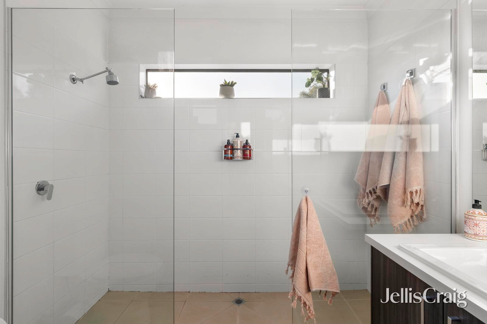 128 Wills Road, Whittlesea image 10