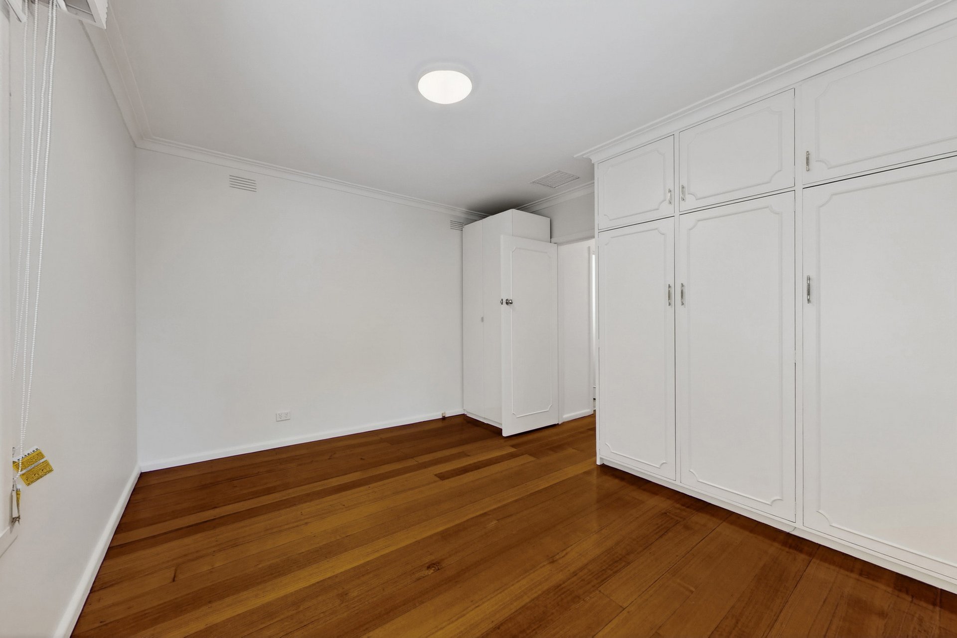 1/280 Barkly Street, Elwood image 2