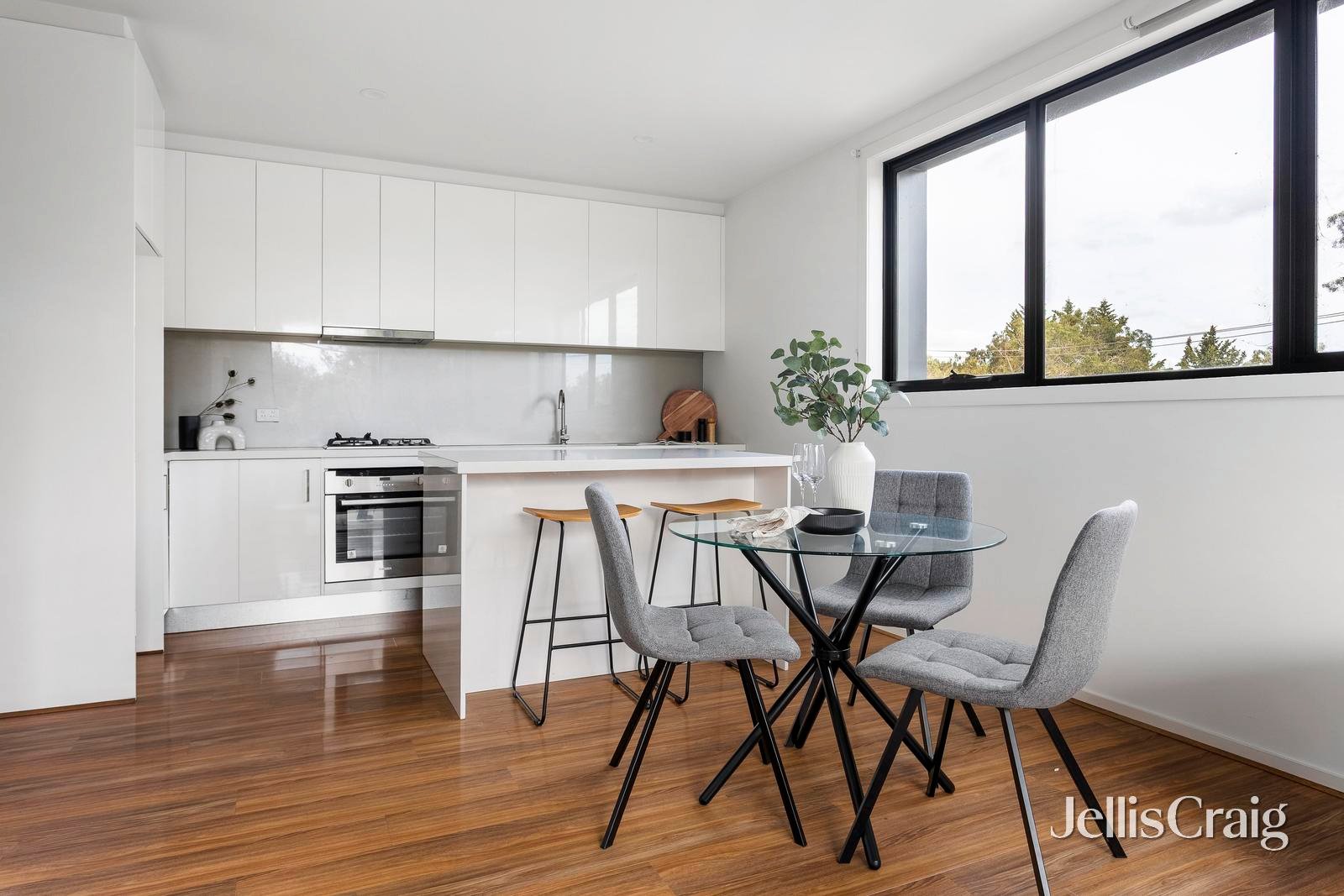 12/80 Hopetoun Avenue, Brunswick&nbsp;West image 2