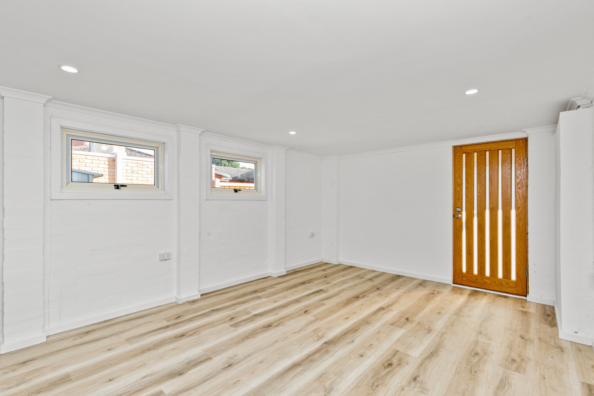 1/280 Springvale Road, Forest Hill image 2