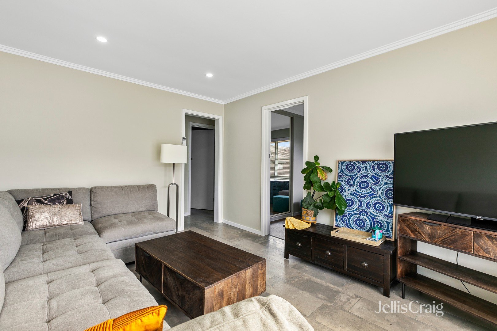 12/81 Melbourne Road, Williamstown image 2