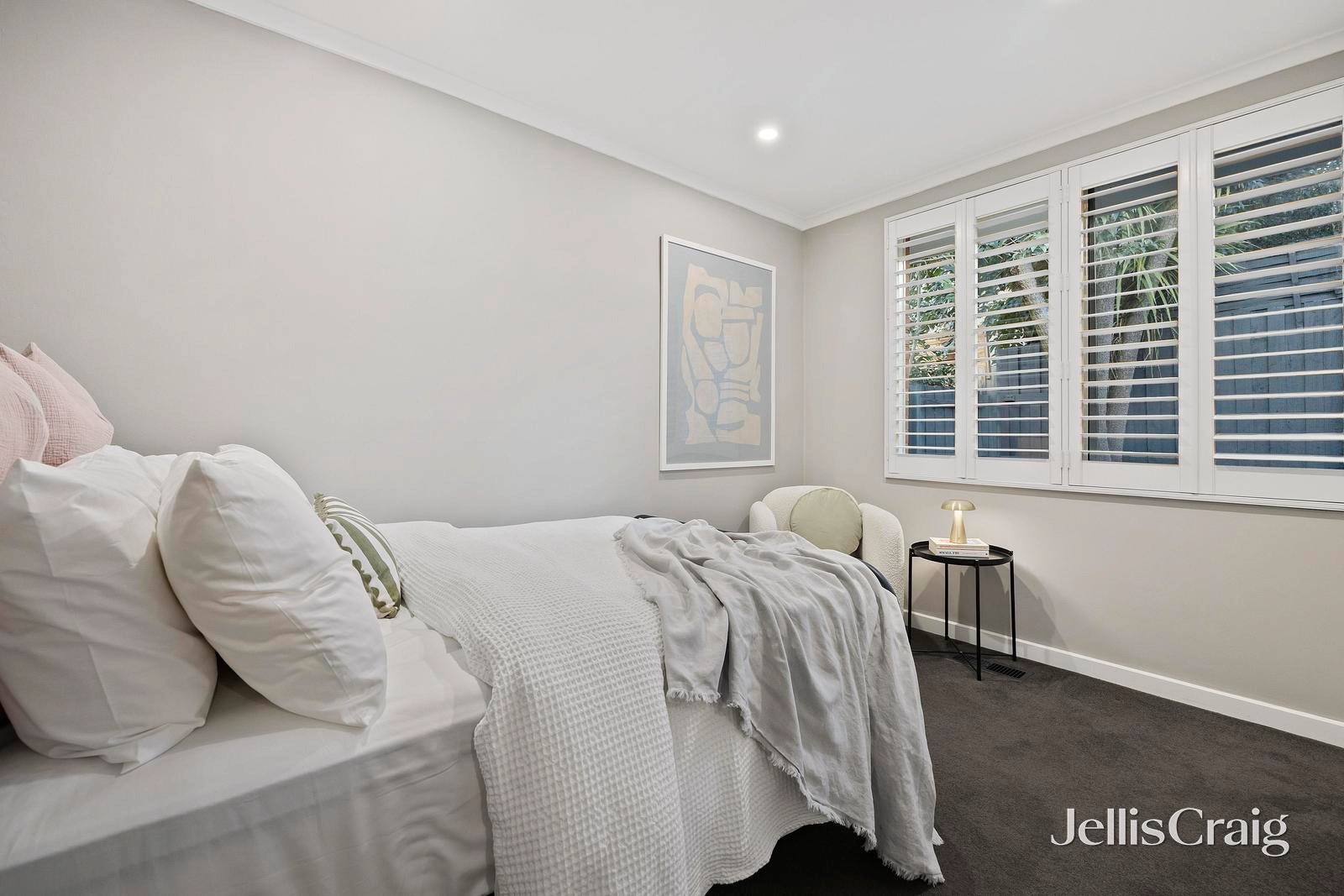 12/82 Victoria Crescent, Mont Albert image 10