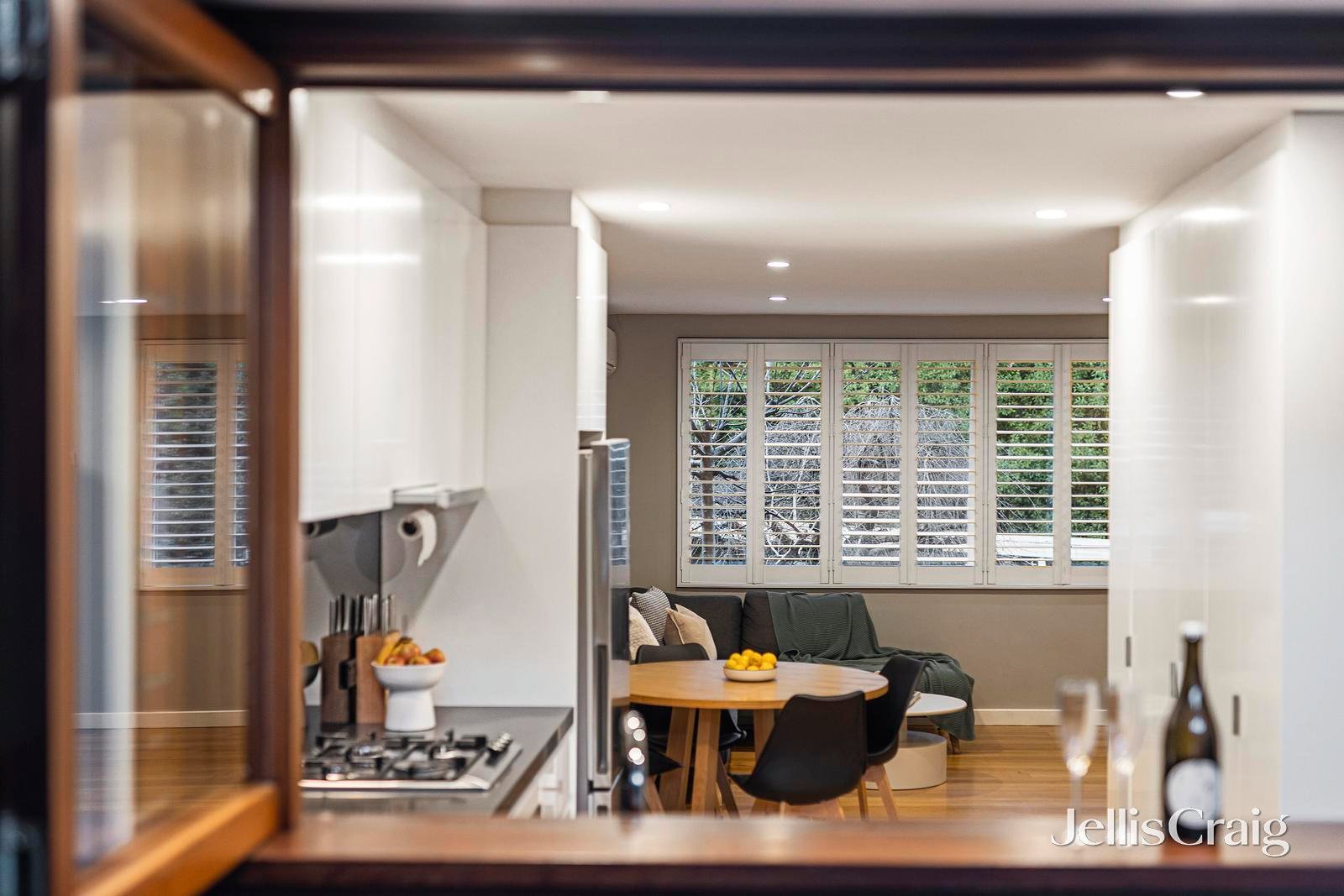 12/82 Victoria Crescent, Mont Albert image 14