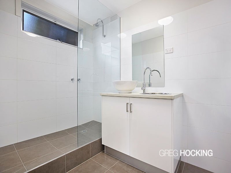 1/283 Williamstown Road, Yarraville image 5