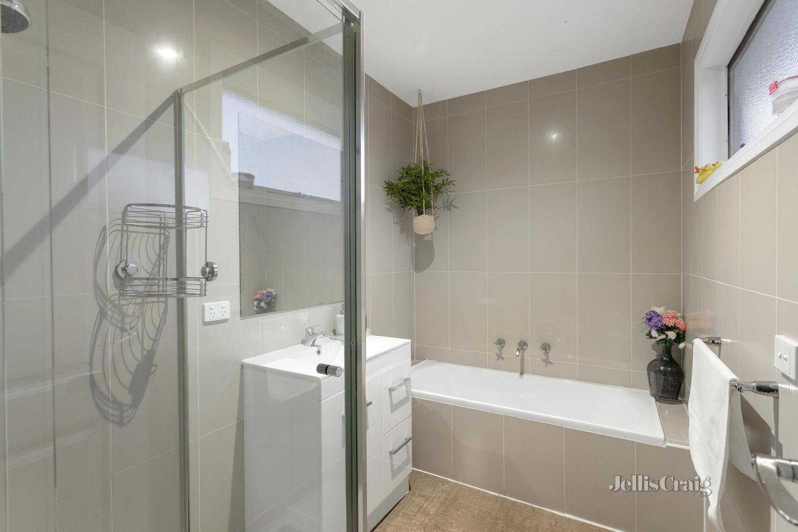 1/29-31 Thea Grove, Doncaster East image 11