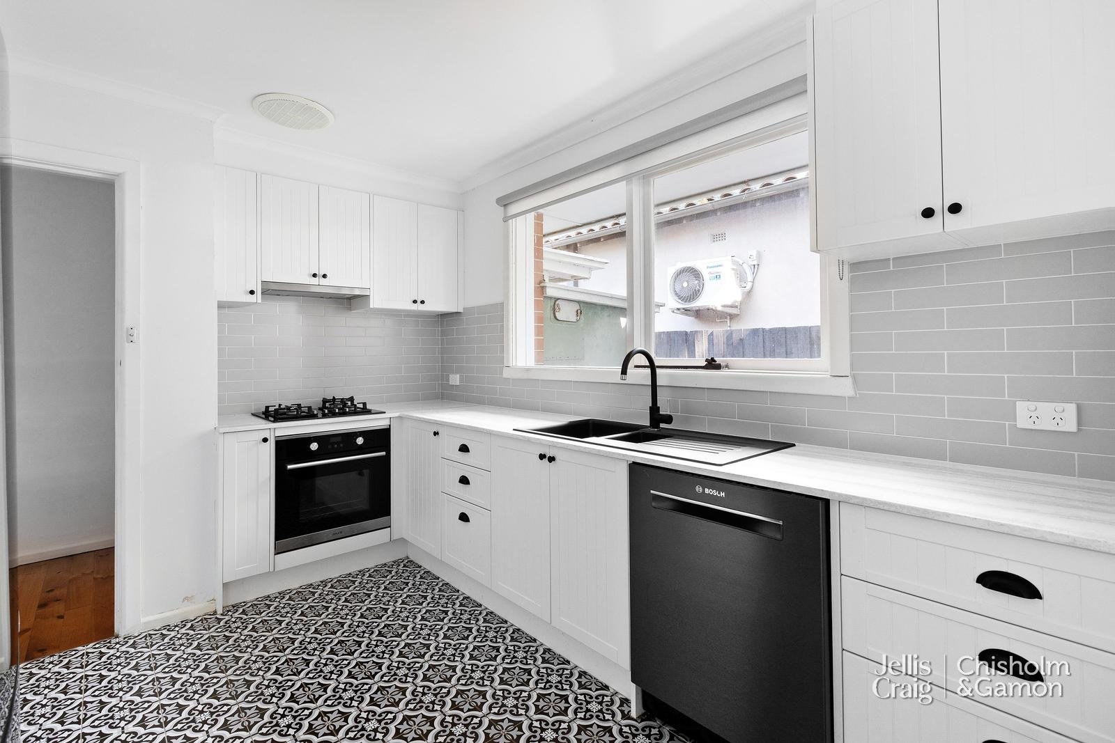 1&2/9 Addison Street, Elwood image 8