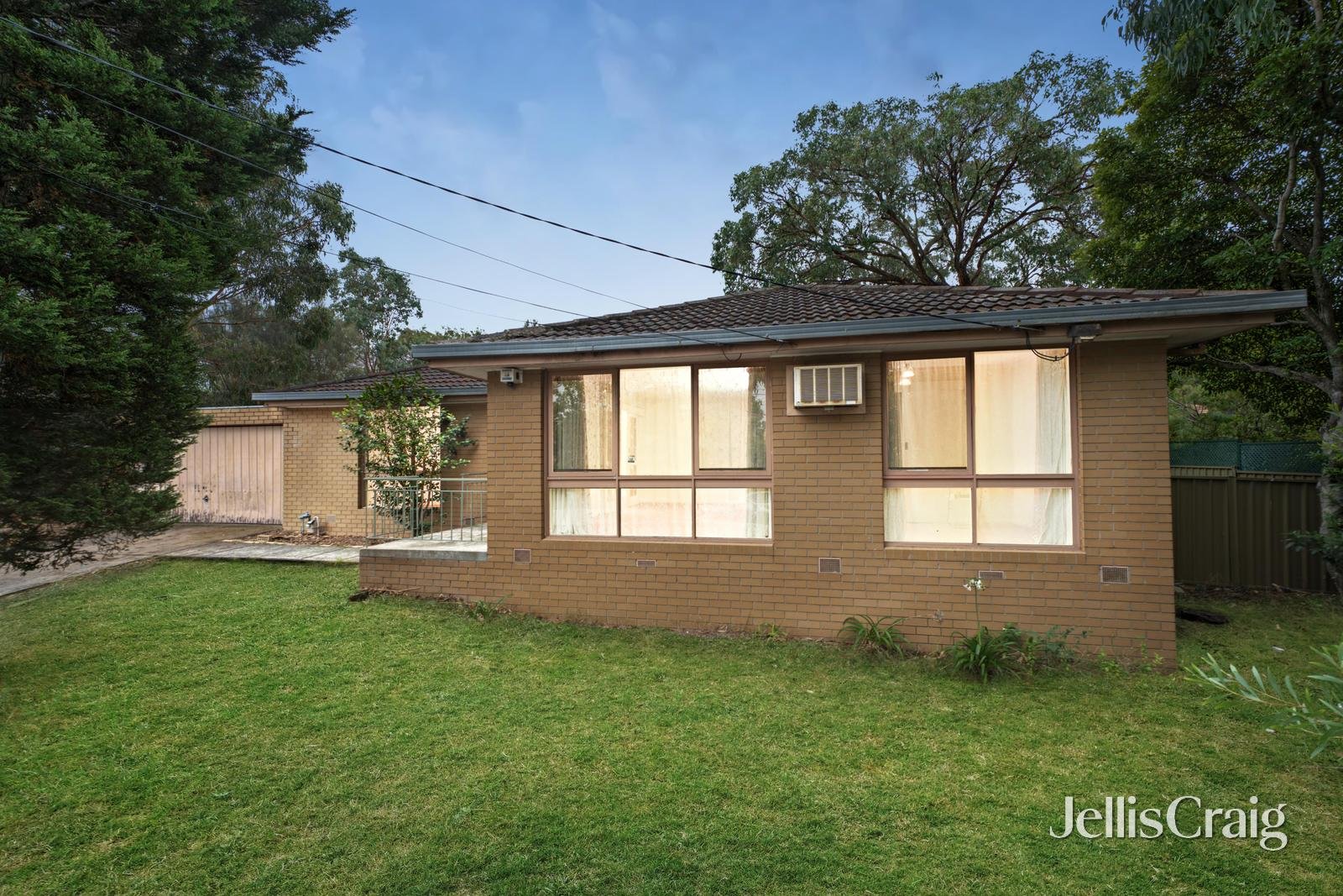 129 Brunswick Road, Mitcham image 1