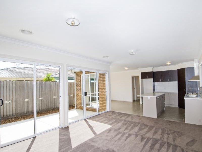 1/29 Christies Road, Leopold image 2
