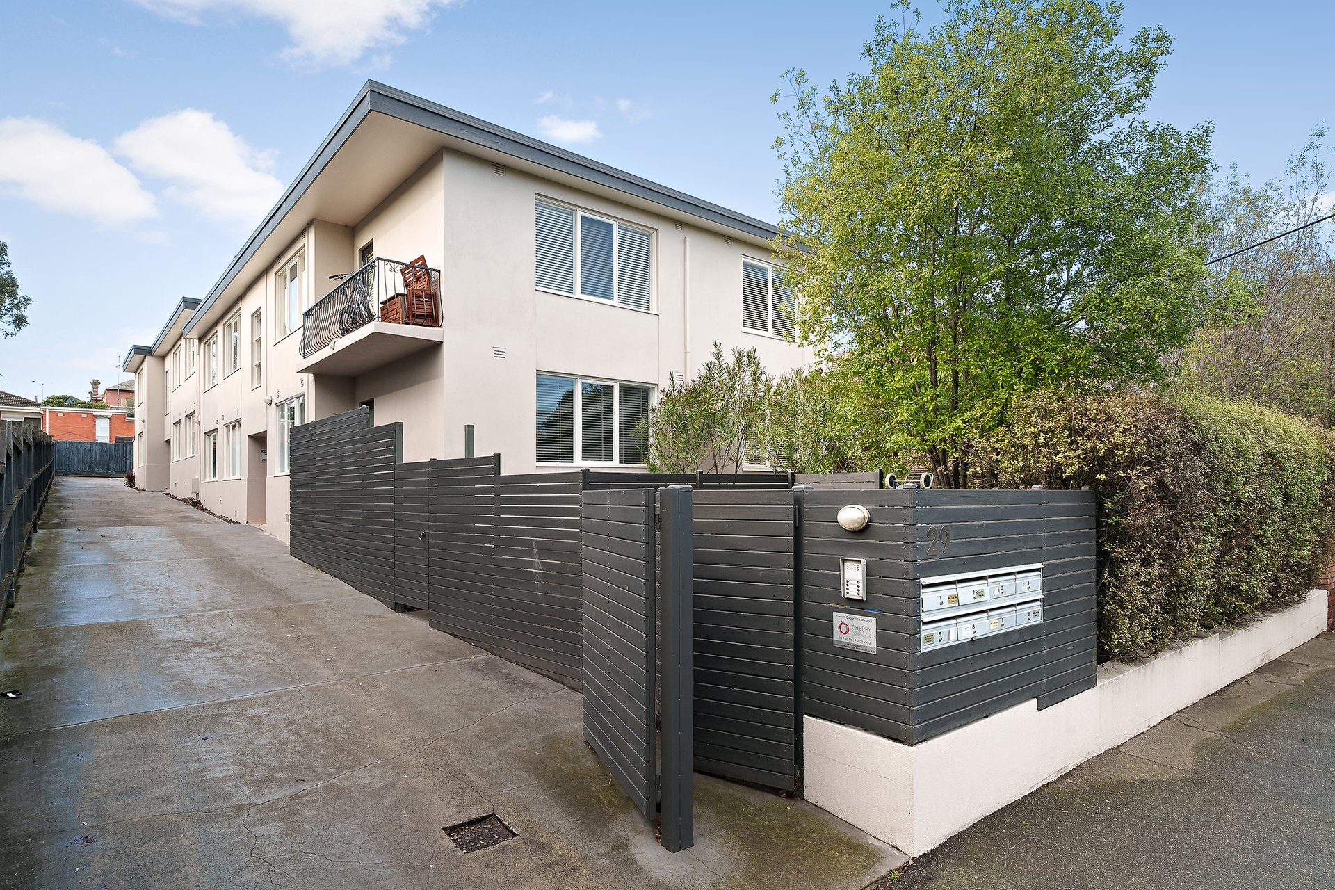 Property Gallery - Main Image