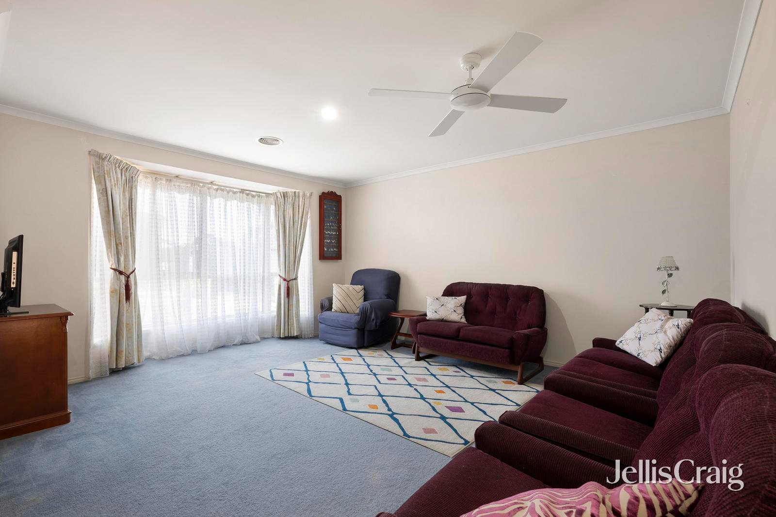 1/29 Highland Crescent, Mooroolbark image 3