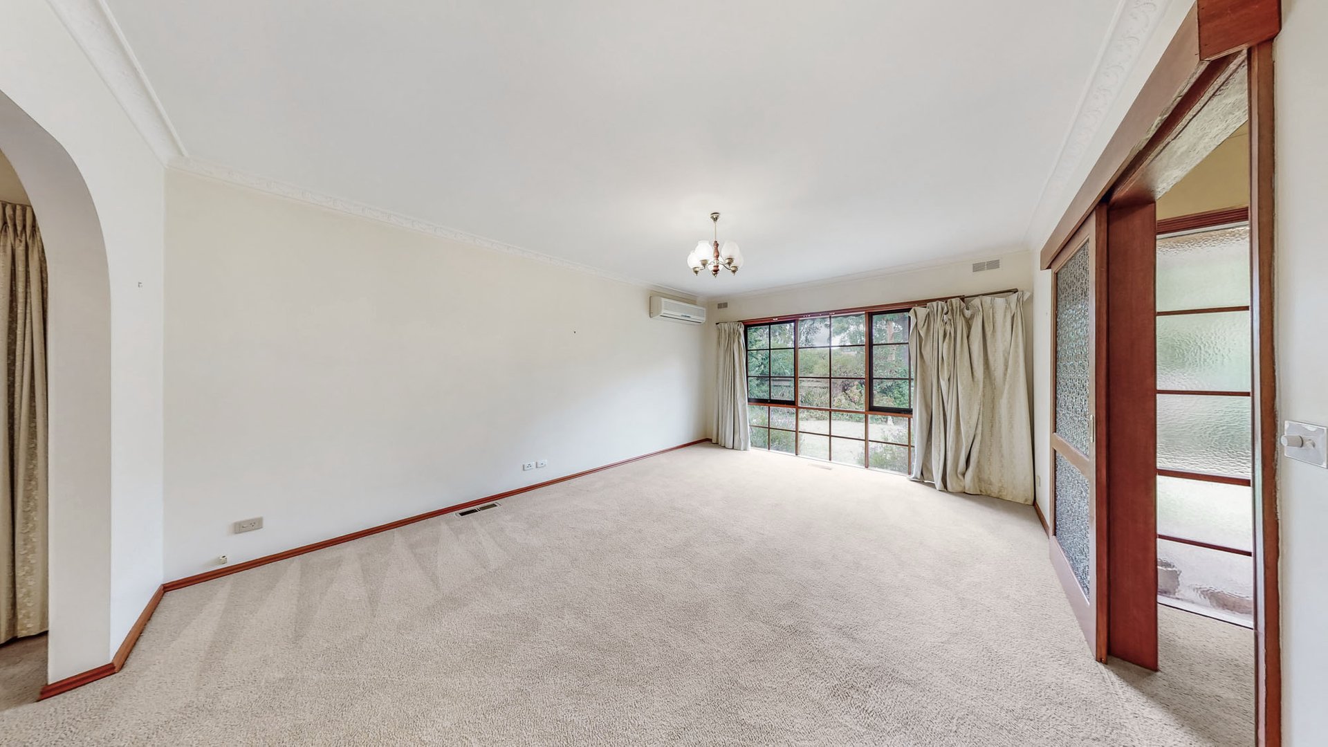1/29 Kennealy Street, Surrey Hills image 2