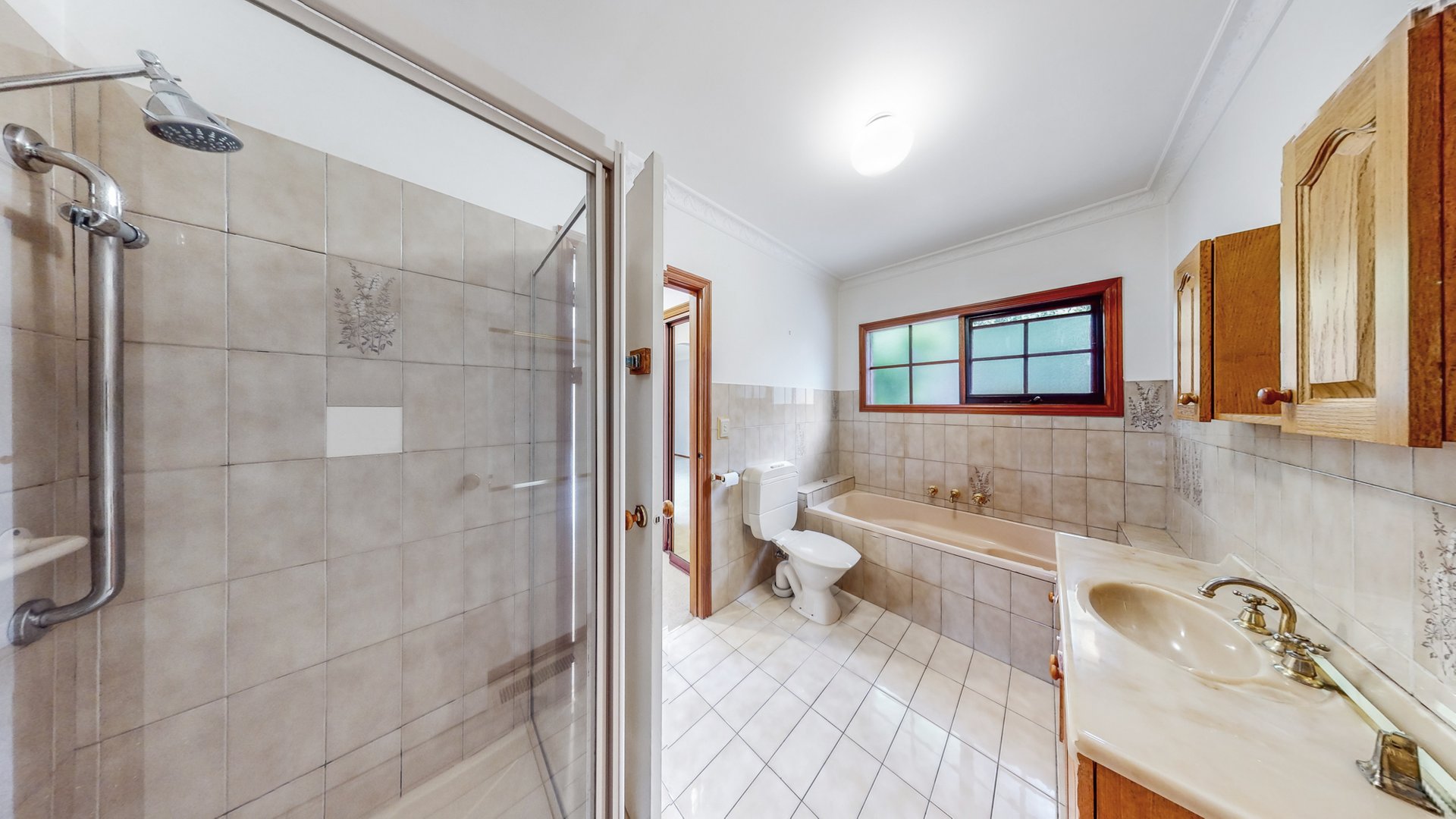 1/29 Kennealy Street, Surrey Hills image 6