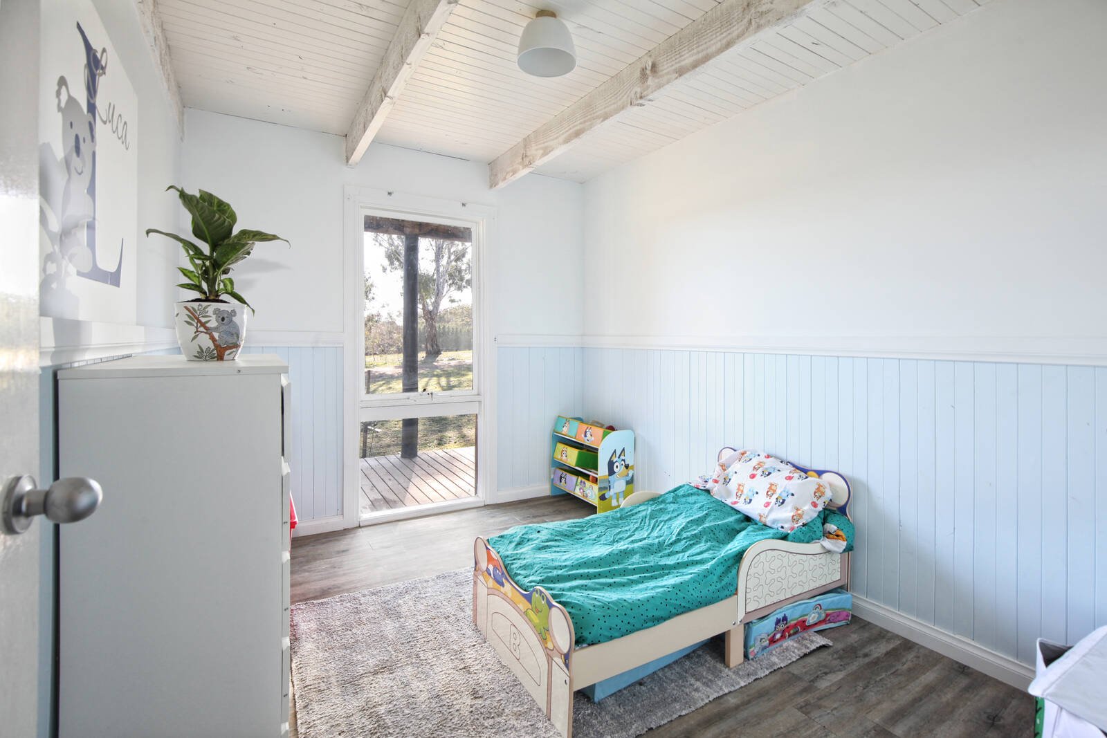 Property Gallery Thumbnail 9