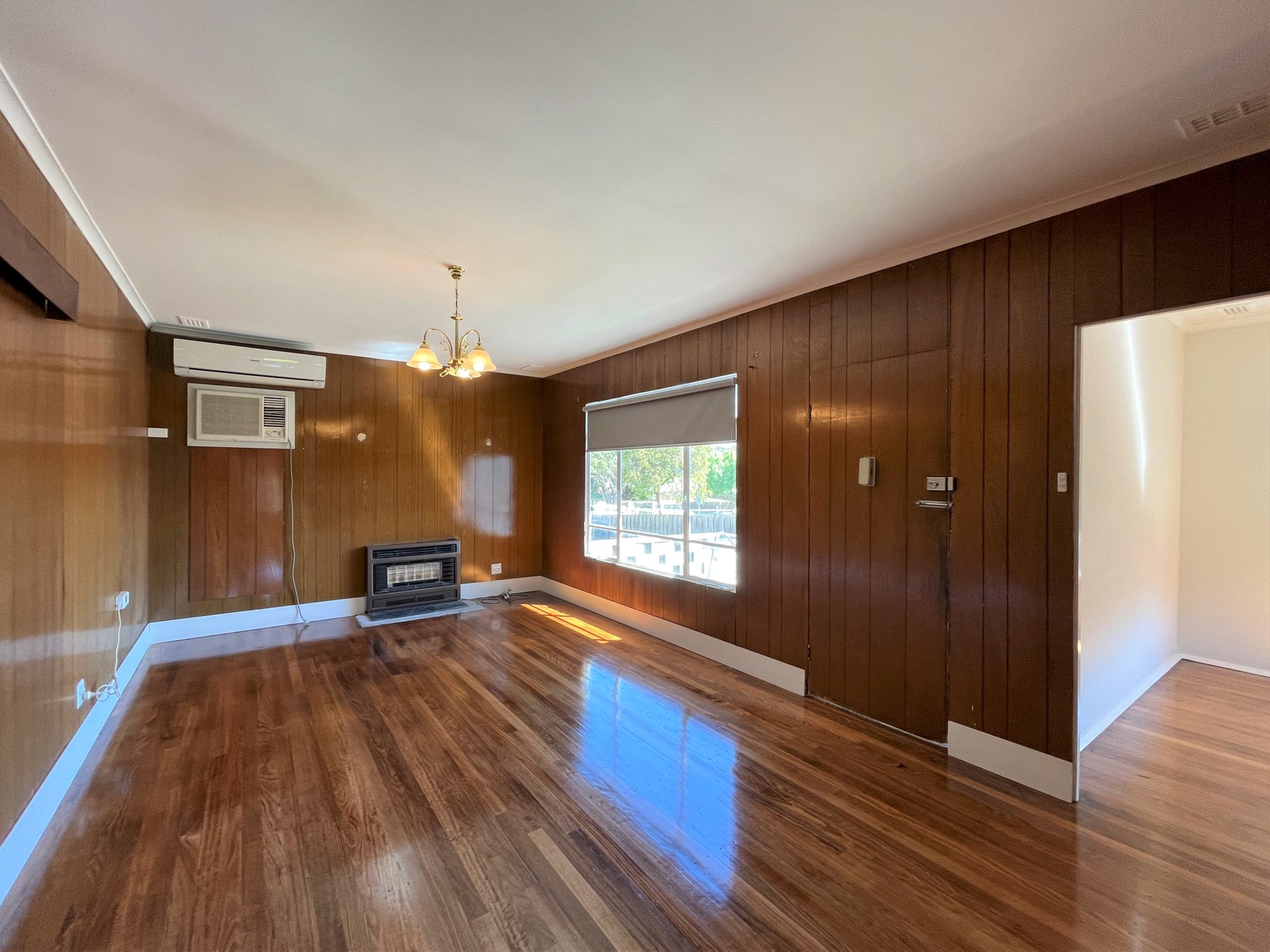 129 Power Avenue, Chadstone image 3
