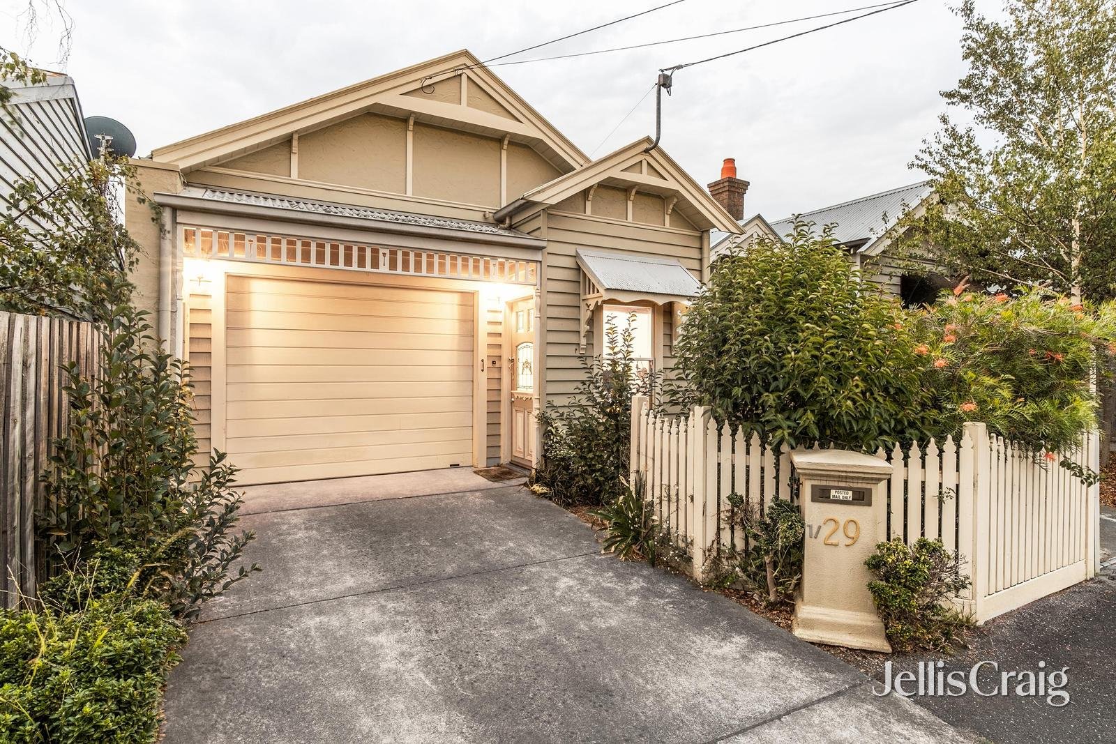 1/29 Walker Street, Rippleside image 1