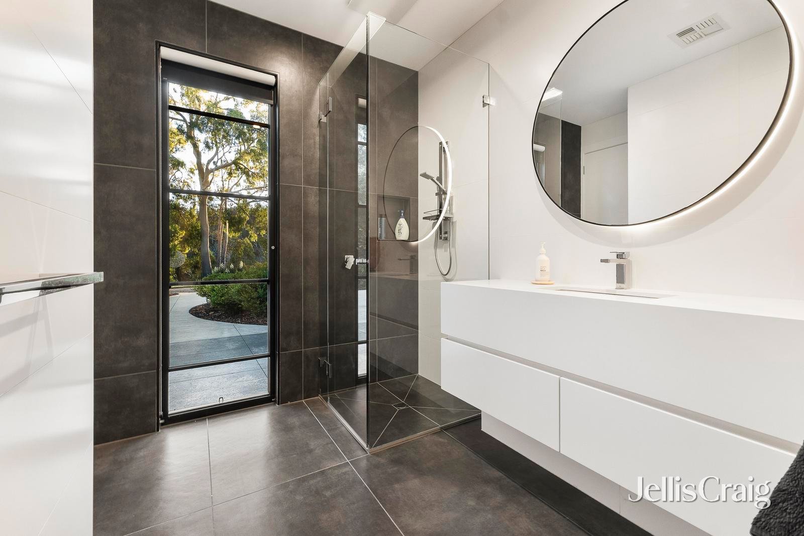 129 Whelans Road, Healesville image 11