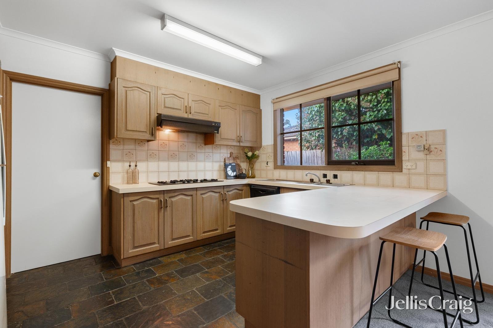 1/29 Wolseley Crescent, Blackburn image 6