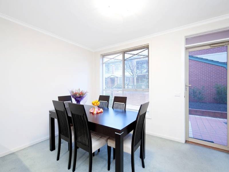 12/910 Canterbury Road, Box Hill South image 4