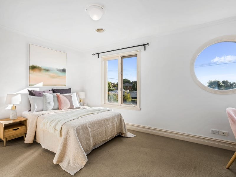 Property Gallery Thumbnail 6