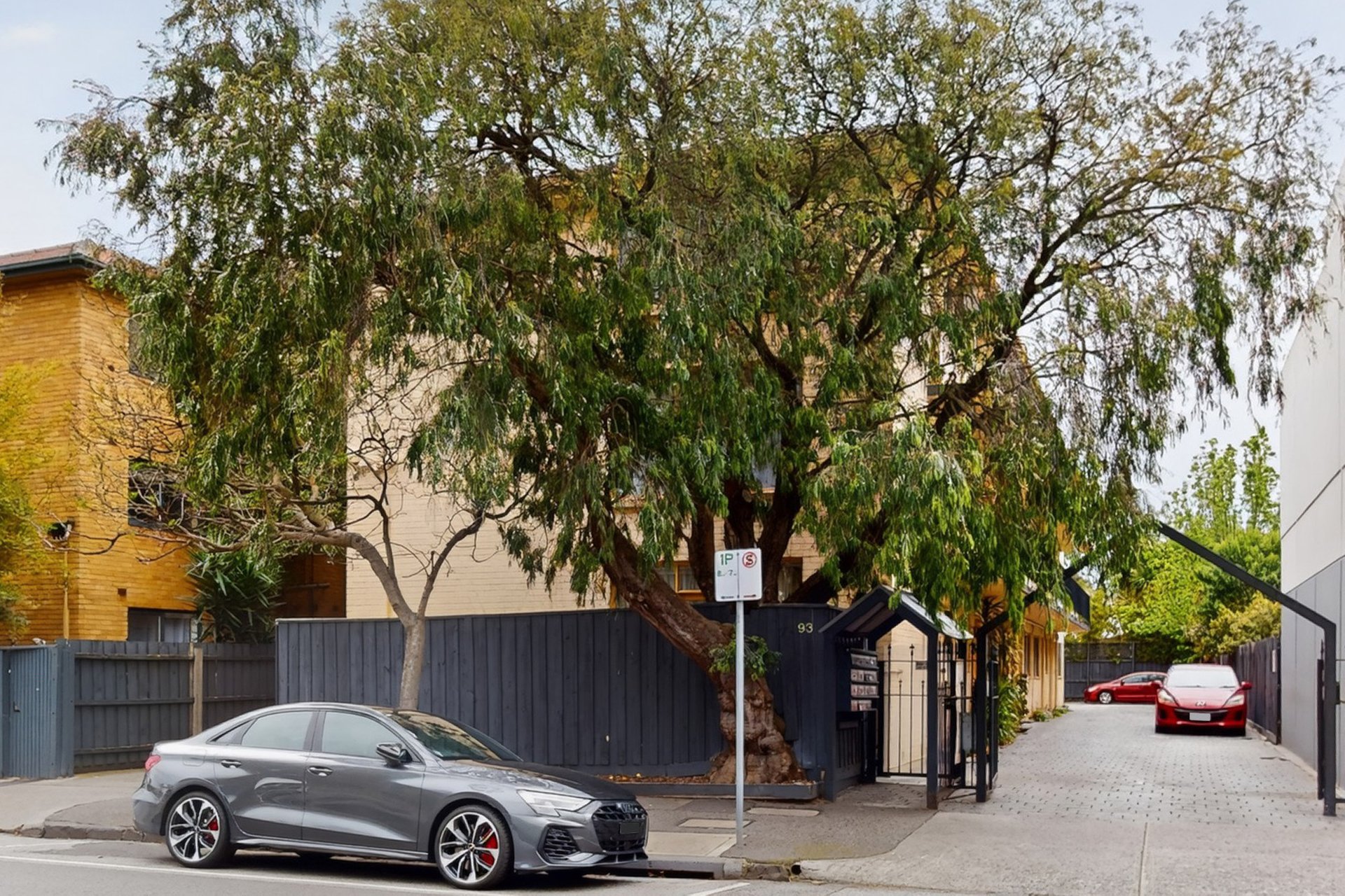 12/93 Ormond Road, Elwood image 15