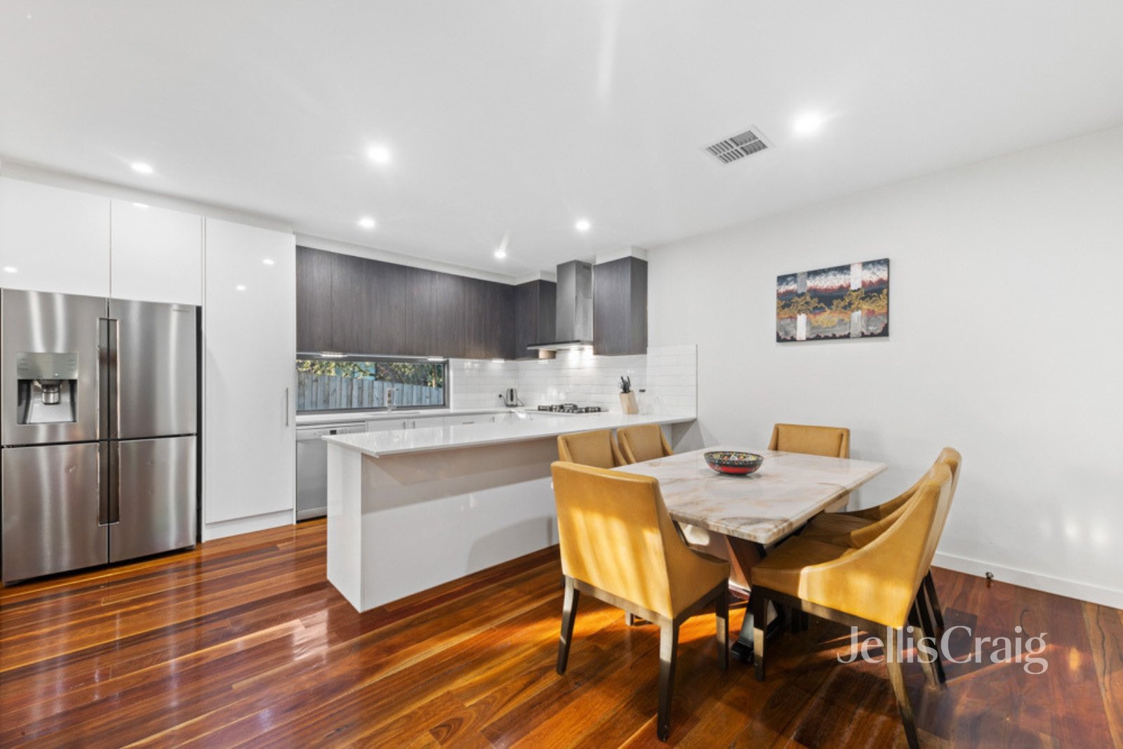 1/296 Waiora Road, Macleod image 3