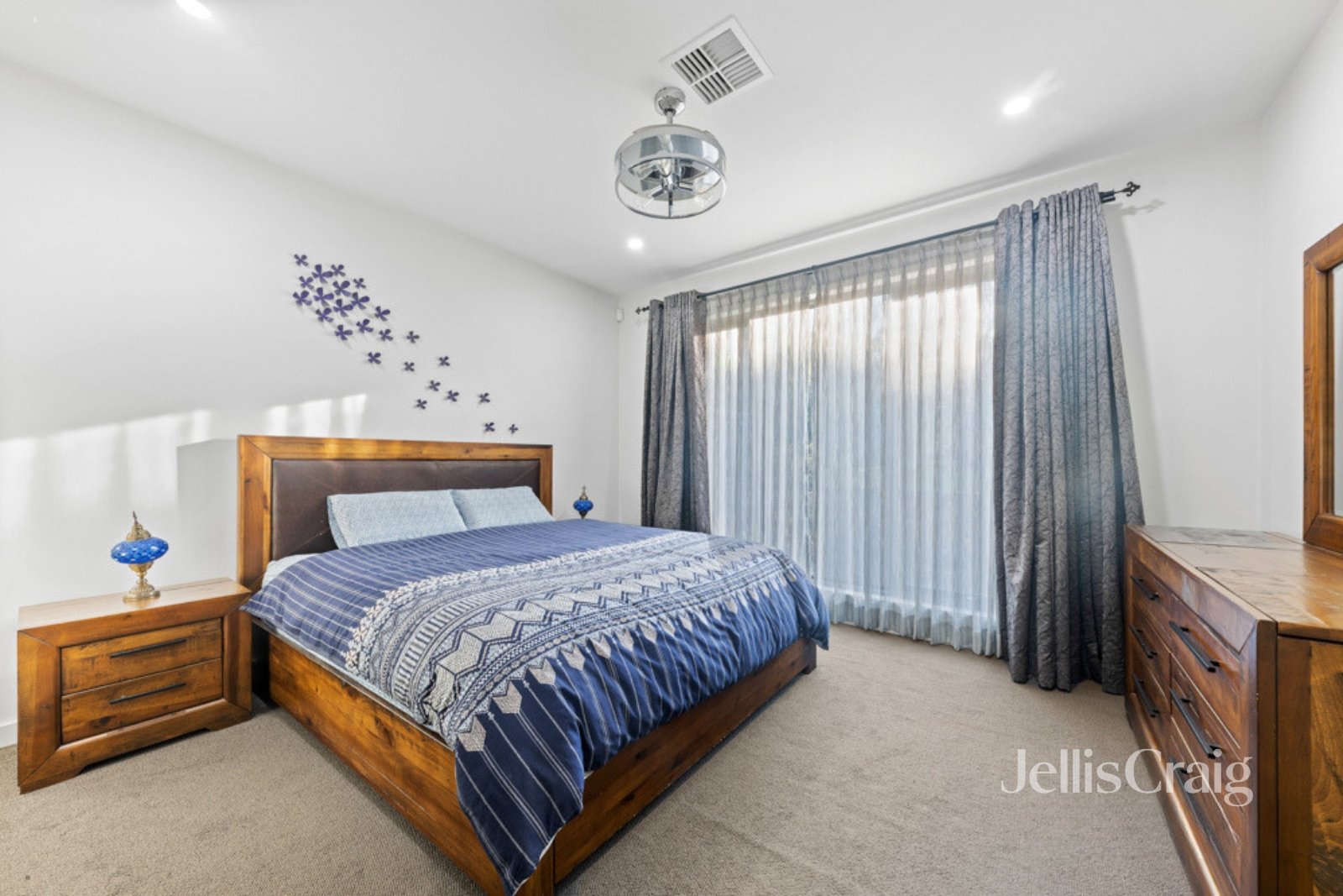 1/296 Waiora Road, Macleod image 6
