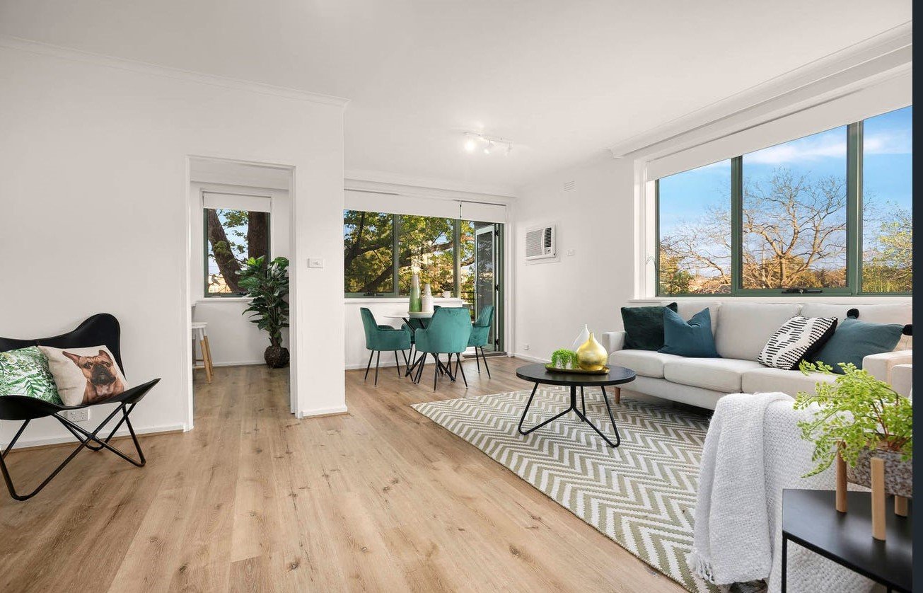 Property Gallery Thumbnail 9