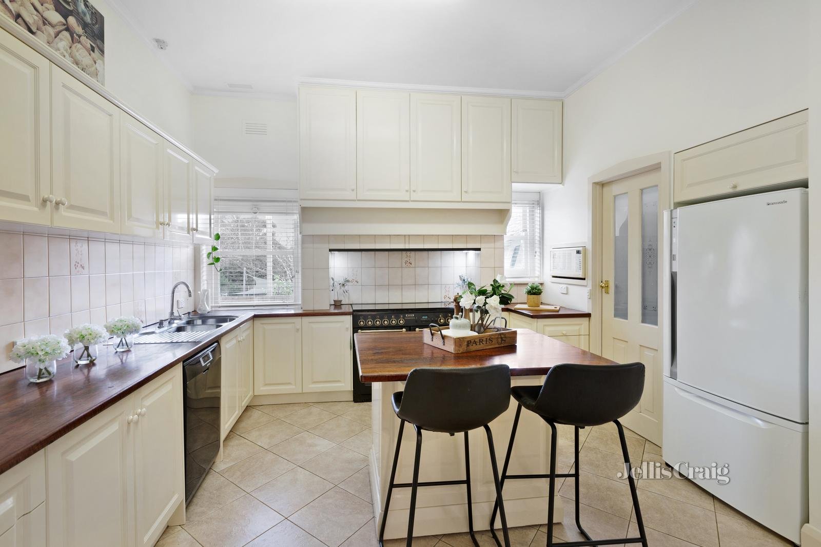 1299 Dandenong Road, Malvern East image 8