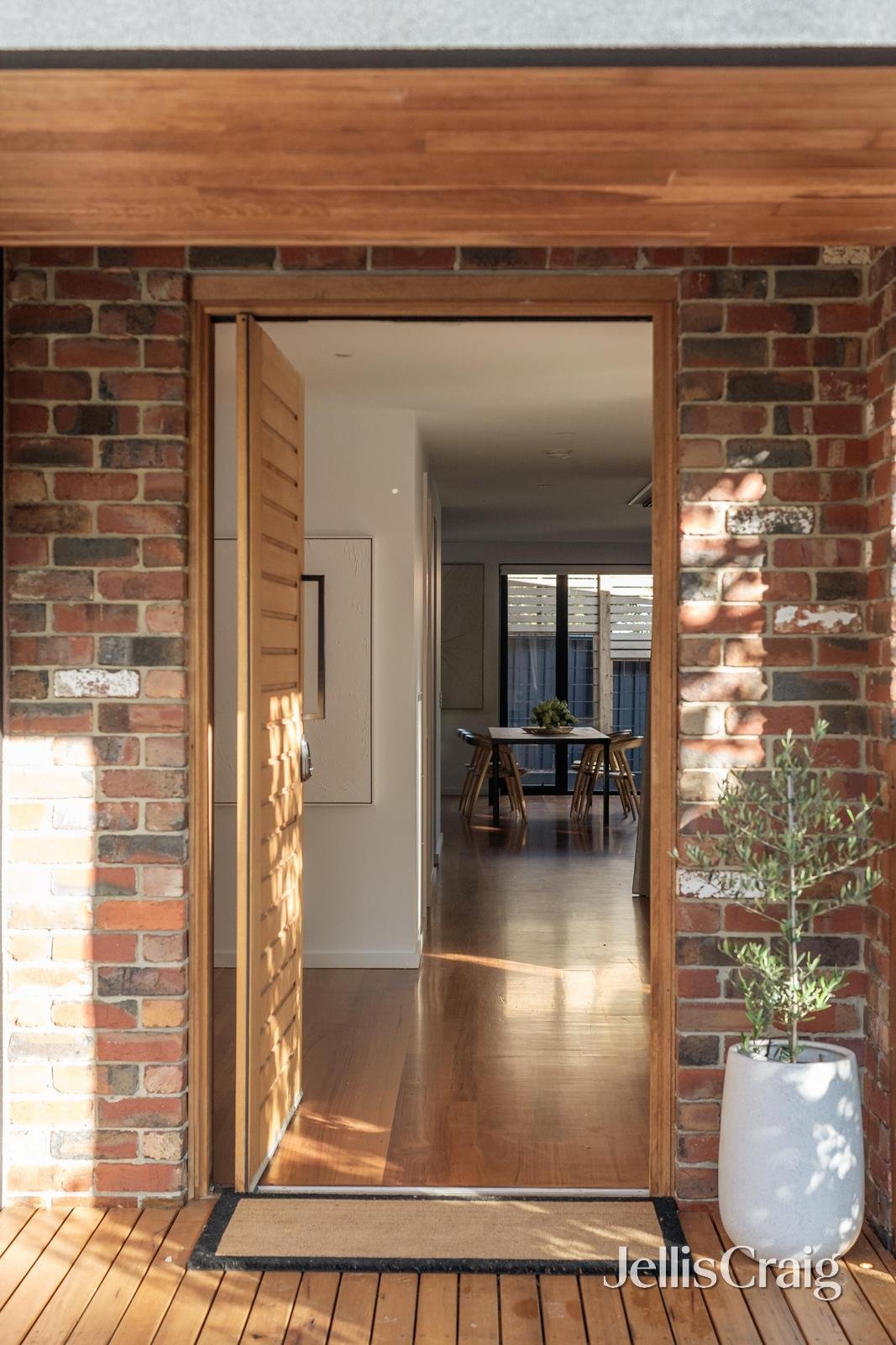 129A Thompson Crescent, Research image 3