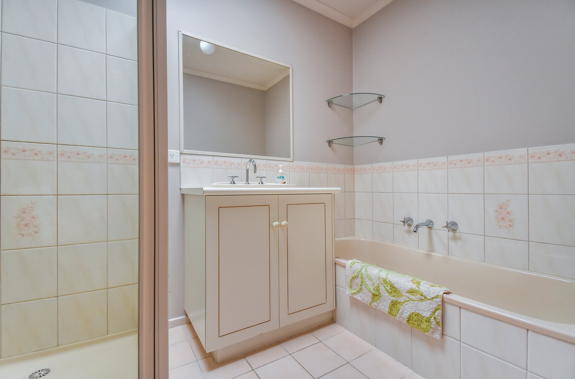 1/2A Aberdeen Road, Blackburn&nbsp;South image 4