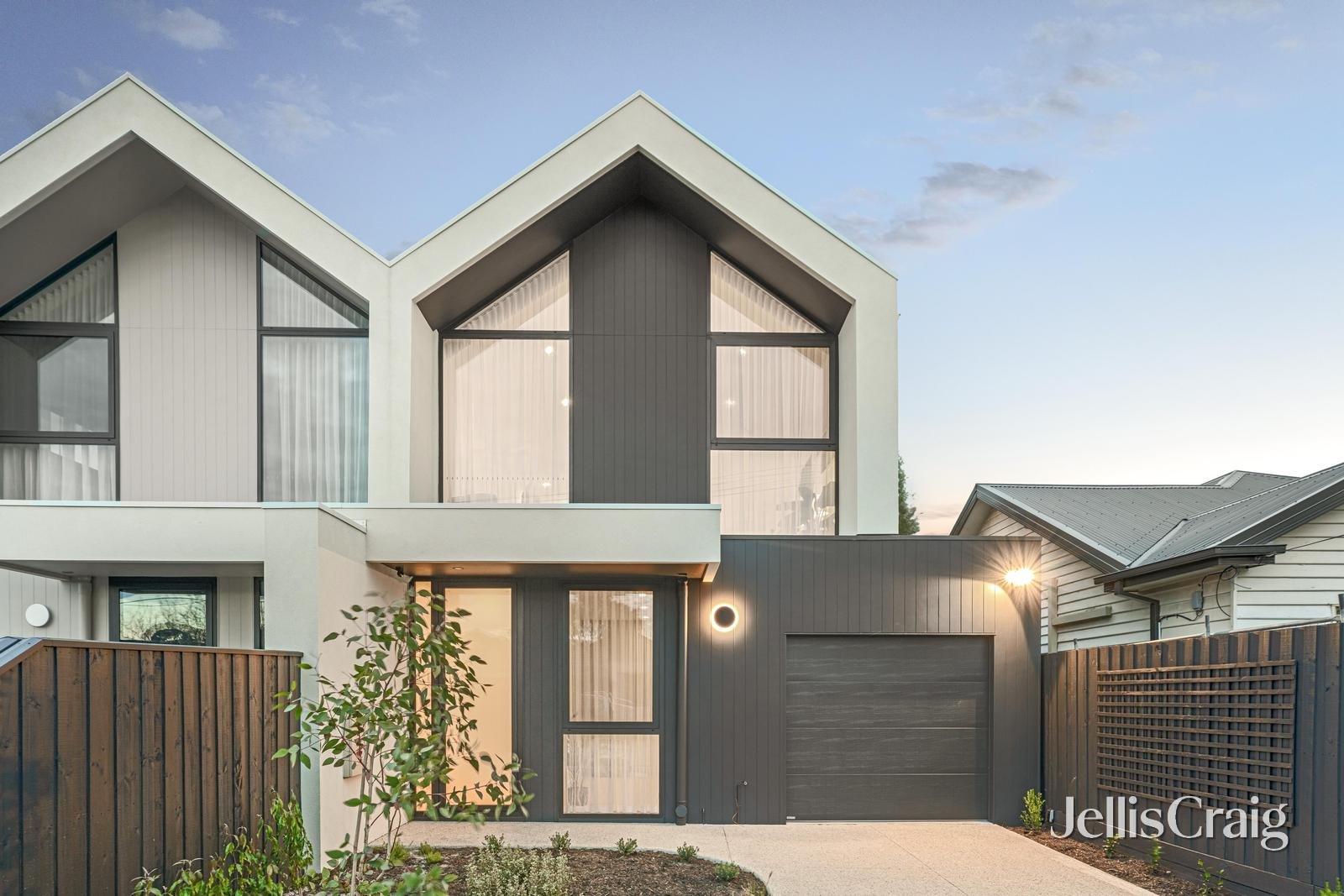 12A Acacia Avenue, Mentone image 1