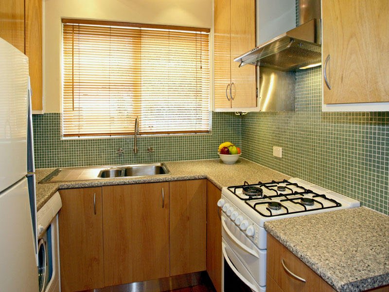 1/2a Avoca Avenue, Elwood image 4